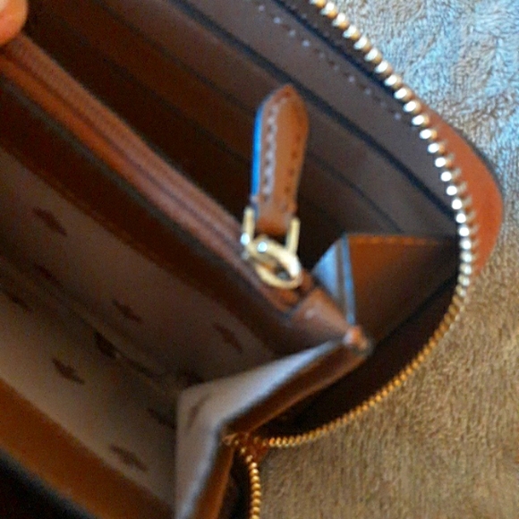 Kate Spade long wallet - Picture 6 of 9